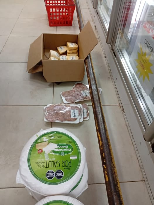 BROMATOLOGÍA MUNICIPAL DECOMISÓ MERCADERIA VENCIDA DE UN IMPORTANTE COMERCIO.