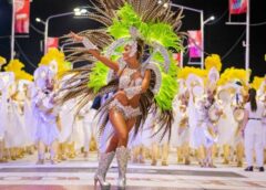 ESTAFARON A LA COMPARSA EMPERATRIZ.